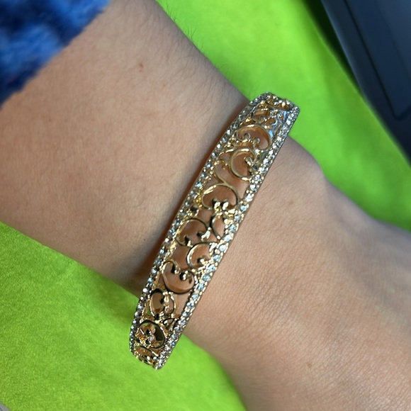 ‼️Final Price‼️ 💎 Napler Gold Tone Hinged Braceletlet 💎👑 - Picture 5 of 8